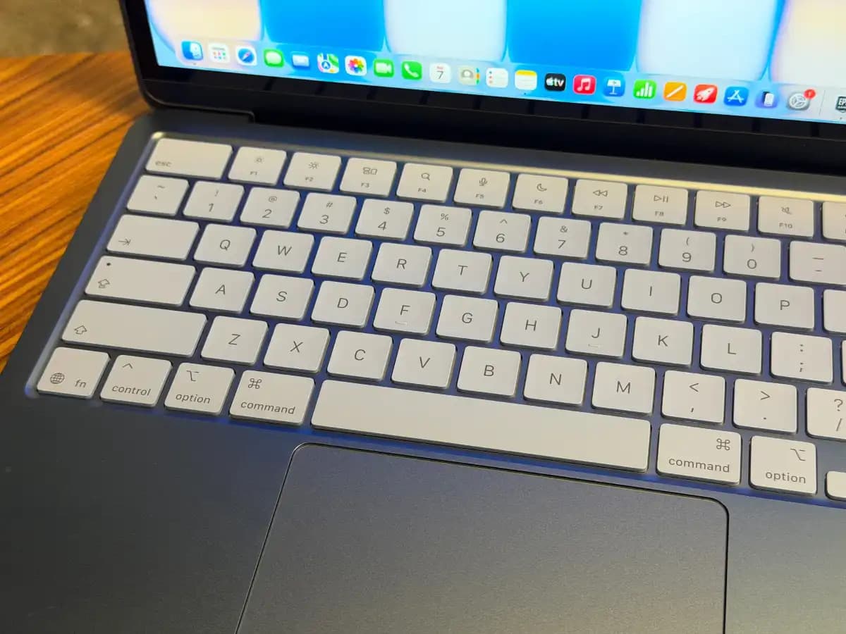 MacBook Neo battery life tips for longer daily use